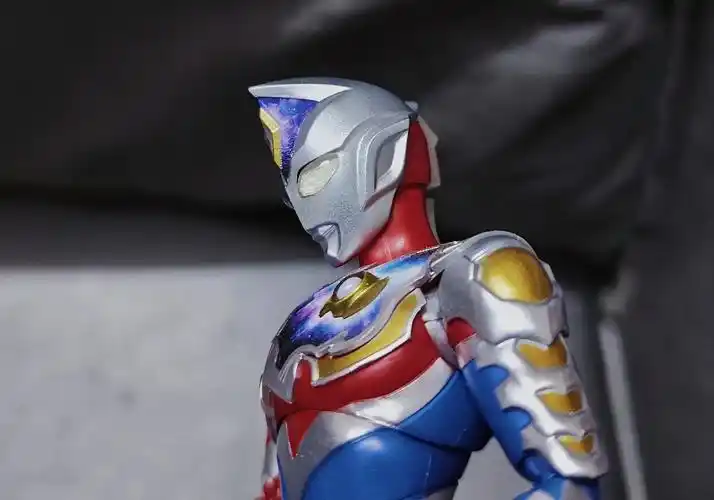 "闪耀吧!"万代 德凯奥特曼 shf#手办 #德凯奥特曼 # - 抖音