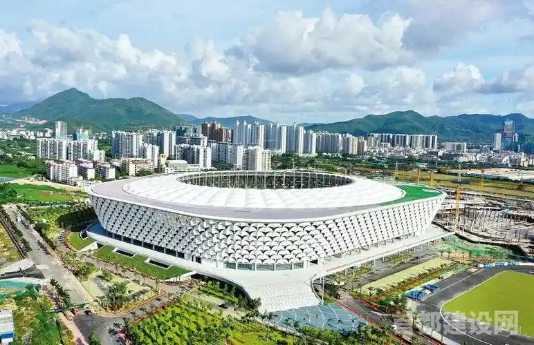 三亚国际体育产业园体育场完工