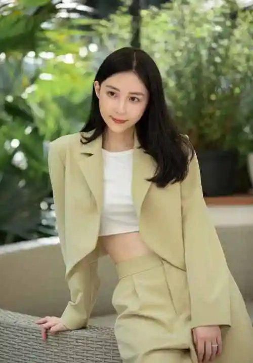 潘玮柏女友潘玮柏老婆晒健身照