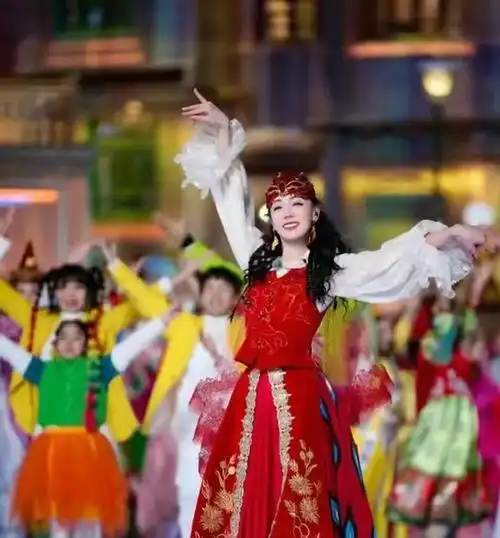 你绝对不能错过的美丽舞姿!|舞蹈表演|迪丽热巴·迪力木拉提_网易订阅