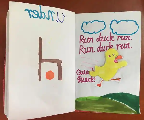 自制英文绘本,多彩阅读,精彩表演