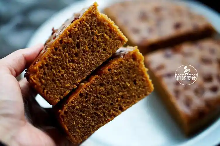 红糖发糕不用买了,用这个方法做,不粘牙不塌陷,新手一次成功