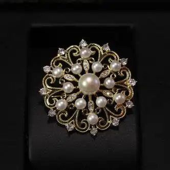 centurykudos淡水珍珠胸针女复古圆盘花纹胸花女西装毛衣别针吊送女友