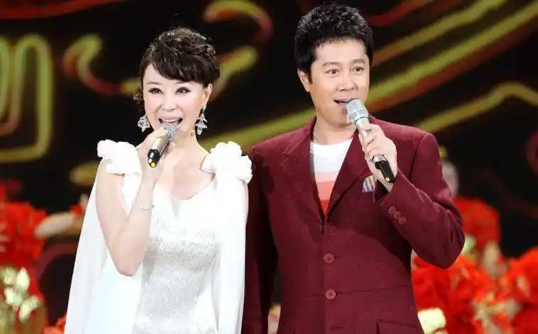 蔡国庆老婆曝光,曾是茶楼副总,今成人生赢家_秦娟_那英_妻子