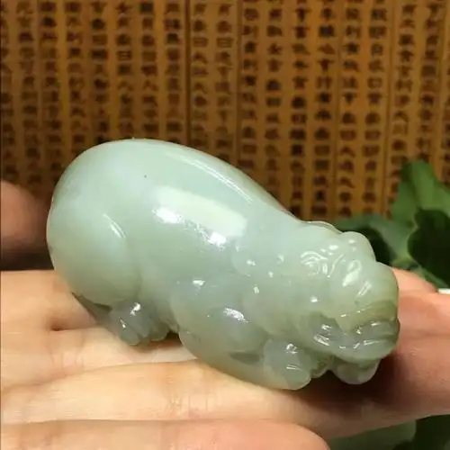 019和田玉且末蓝招财貔貅手把件