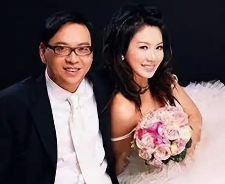 melody宝岛贵妇奇葩婚姻:我儿子长白头发了,你没照顾好他!