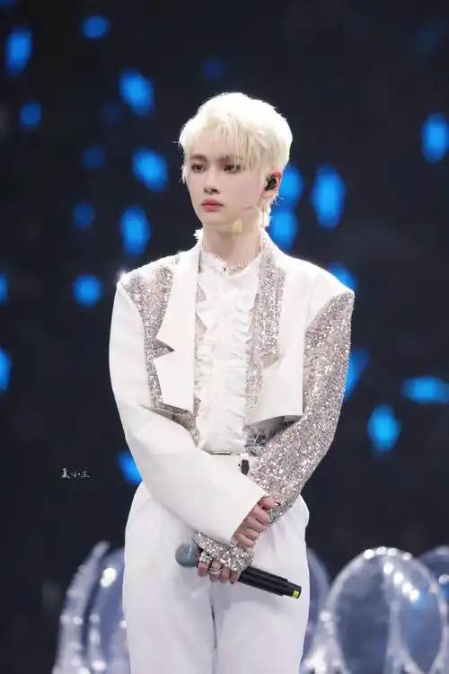 南2何洛洛3焉栩嘉4夏之光5姚琛6翟潇闻7张颜齐8刘也9任豪10赵磊11赵让