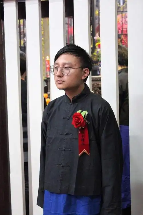 国民党选出22岁青年团总团长,网友却操心他会成"田鼠哥第二"