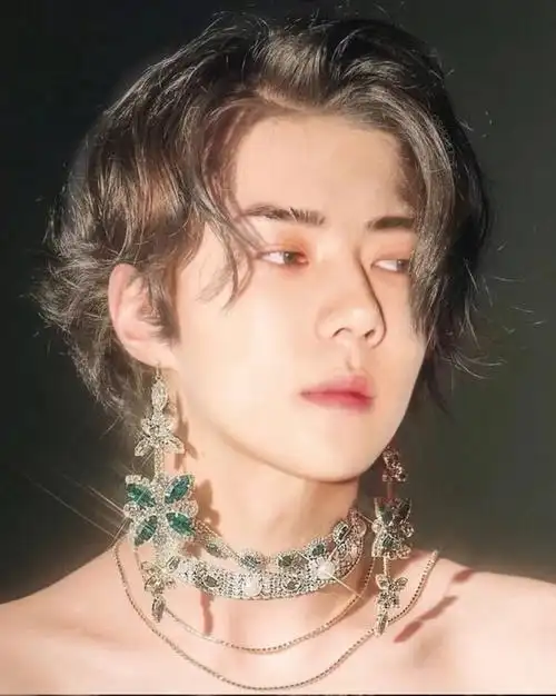 吴世勋  sehun这是什么神仙颜值呐.