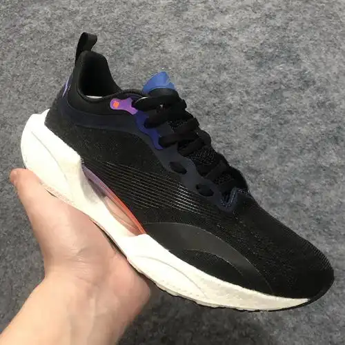 李宁跑鞋超轻18