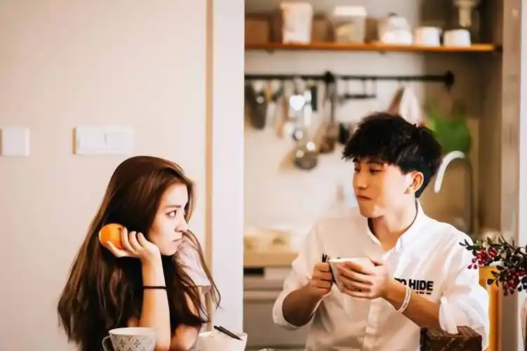 男人真正爱一个人,会不自觉有这些转变,别不懂