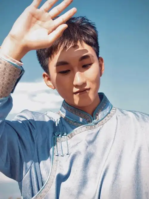 牧羊少年民族风淳朴野性的蒙古族少年