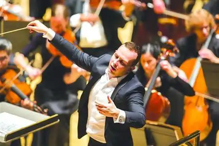 费城交响乐团指挥雅尼克·涅杰-瑟贡