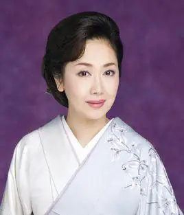 伍代夏子(歌手|社会人物)