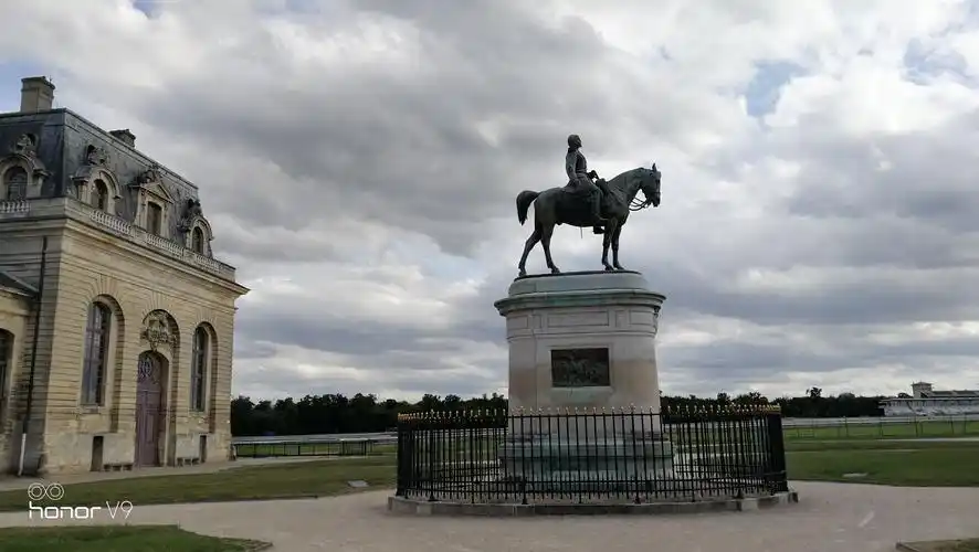 巴黎郊外的尚蒂伊庄园