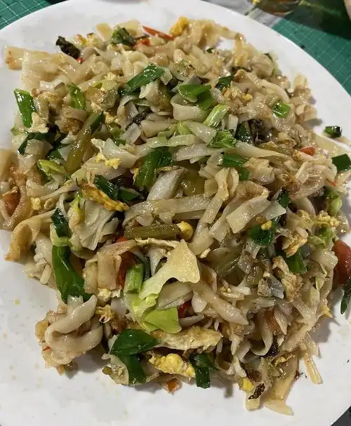 炒米干,类似于广西的炒粉.