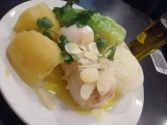 白烚马介休 / 澳门土生葡人十大经典名菜之一