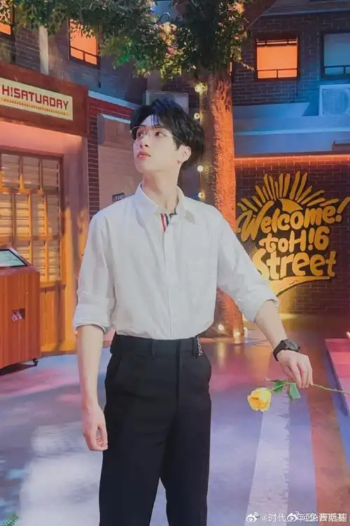 严浩翔衬衫眼镜斯文败类##严浩翔高智感max