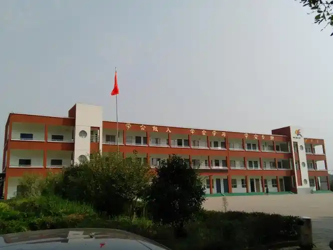 清丰的柳格的东南小学