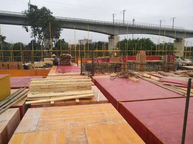 1/0~4交a~2/e轴实验大楼二层梁板模板安装