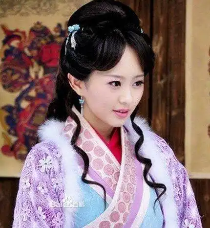 《一生一世合家欢》节目录制,节目现场孙耀琦与演员迟帅携手共同演绎