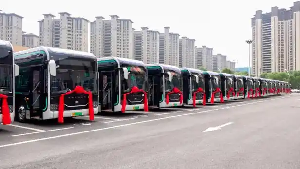 220台纯电动公交交付西宁宇通助力西宁构建城市更美好出行生态