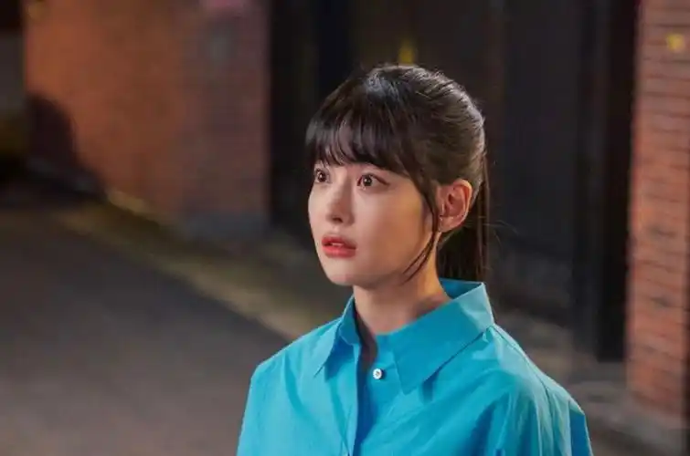 吴涟序有瑕疵的人们剧照