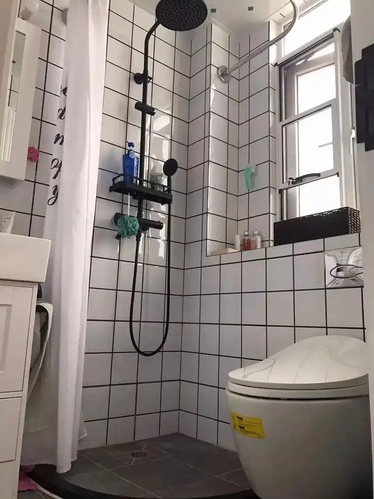 3平米的小卫生间照样能做干湿分离,小面积卫生间装修设计方案分享