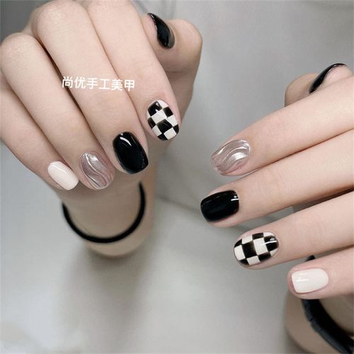 秋冬小红书美甲黑白气质成品甲片显白穿戴甲环保纯手工假指甲贴片