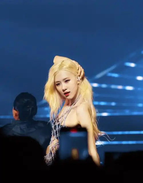 朴彩英天降媚神##朴彩英名媛气质##ros07[超话]