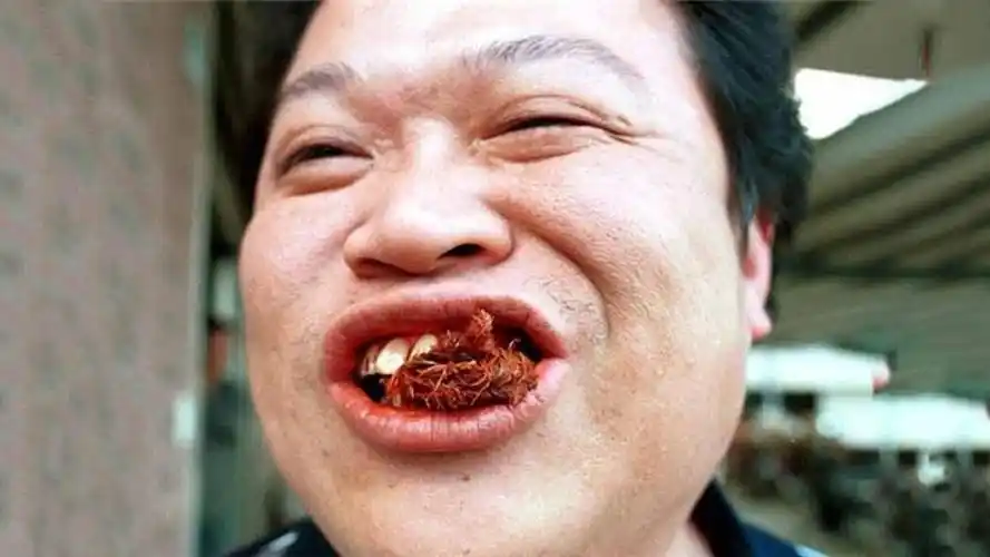 连续吃5年槟榔,身体会发生什么变化?湖南小伙被割了半张脸