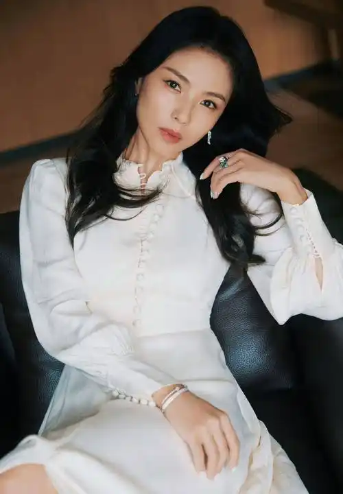 44岁刘涛闪耀活动现场!