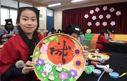 pupils in primary school make handicrafts to welcome new year