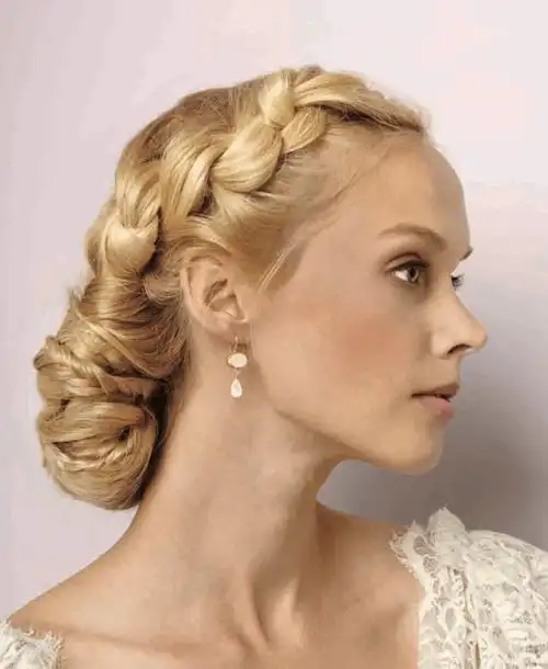 欧美盘发新娘造型