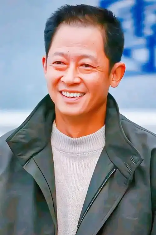 王志文在《天道》里说过:"人要学会藏两样东西,一是心事,二是本事.