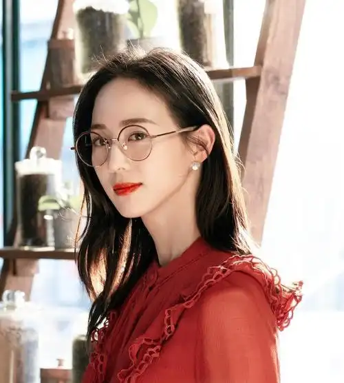 看了唐人街探案(网剧),ivy真的是我的菜啊,明明早就知道她是big boss