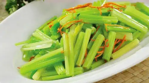 芹菜怎么去做才能美味又营养呢4个视频
