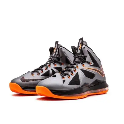 特价耐克篮球鞋詹姆斯10