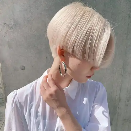 烫小卷烫大卷波波头潮色短发16款,时尚显瘦颜值高,你最想剪哪种|发型