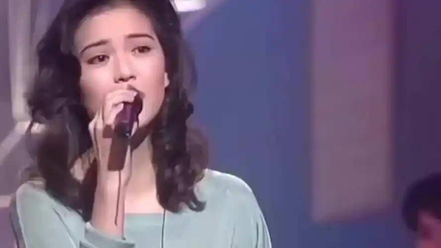 刘小慧经典情歌《初恋情人》初恋的味道实在令人难忘!