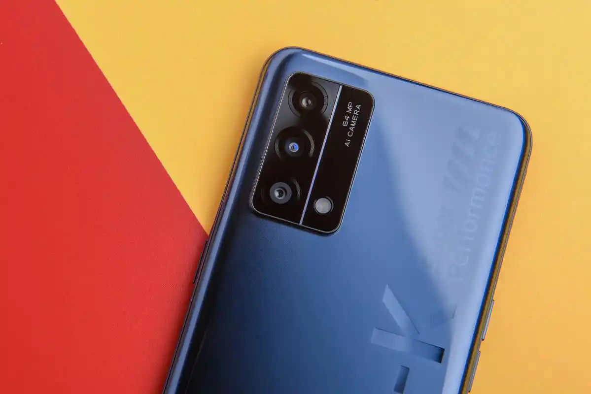 最新的华为畅享20 se就受到了不少关注,这款手机售价为1299元