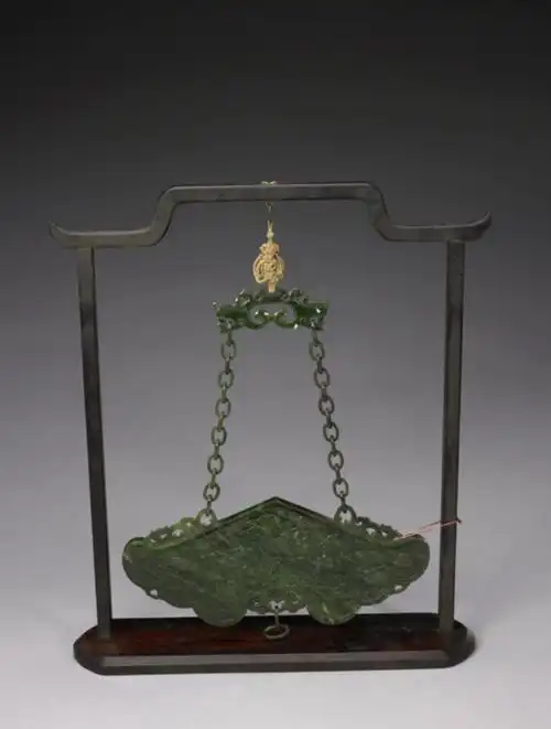 碧玉松竹梅纹磬