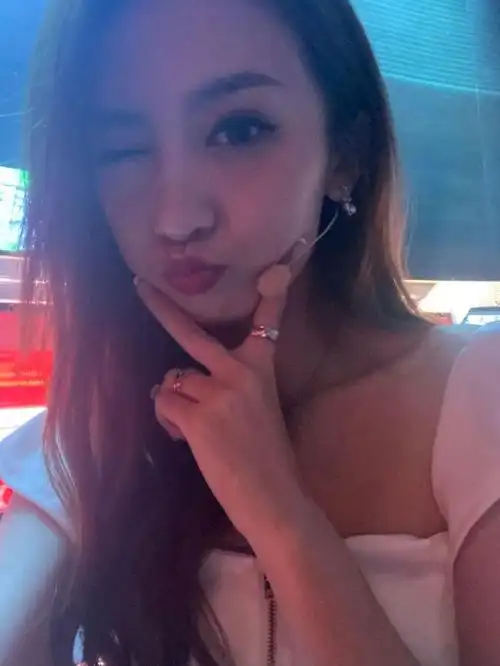 你没出现时我本习惯孤独,是你让我爱上篮球,最美nba主播佳依