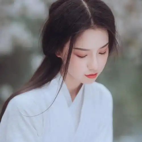 白衣古装美女仙气飘飘_唯美微信头像图片_扣扣居