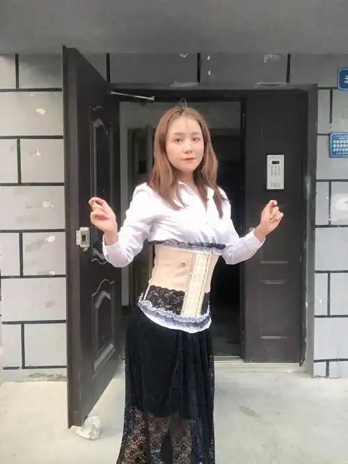 收腹收腰蕾丝高定款束腰懒人塑身衣