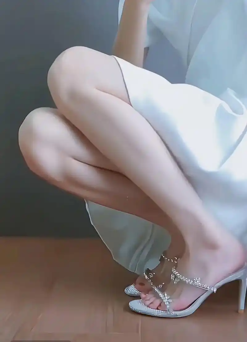 美腿瑜伽训练大腿肌肉 #大长腿 #腿型 #腿 - 抖音