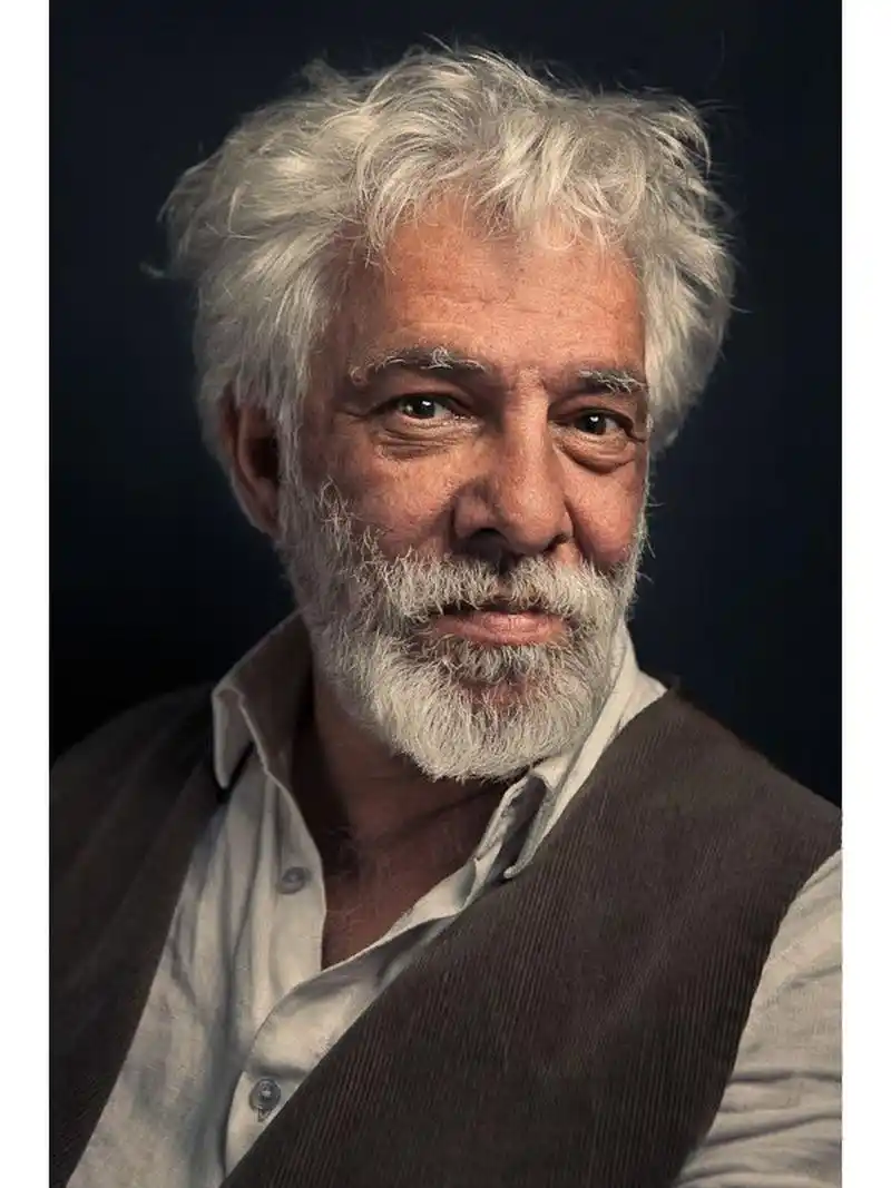 每根胡须都是时间的痕迹～ 适合做人物造型速写/素描/插画的练习