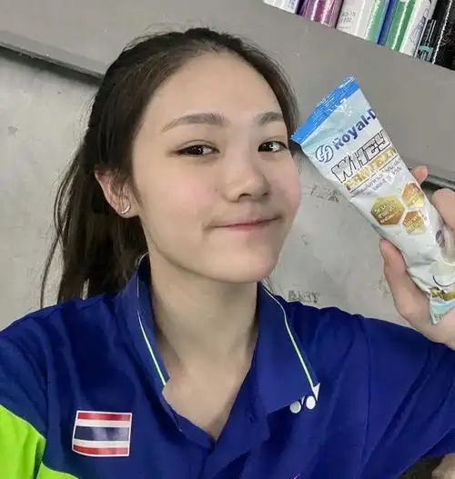 泰国16岁网球美少女碧查梦欧帕妮普170公分高挑甜妞迷死人