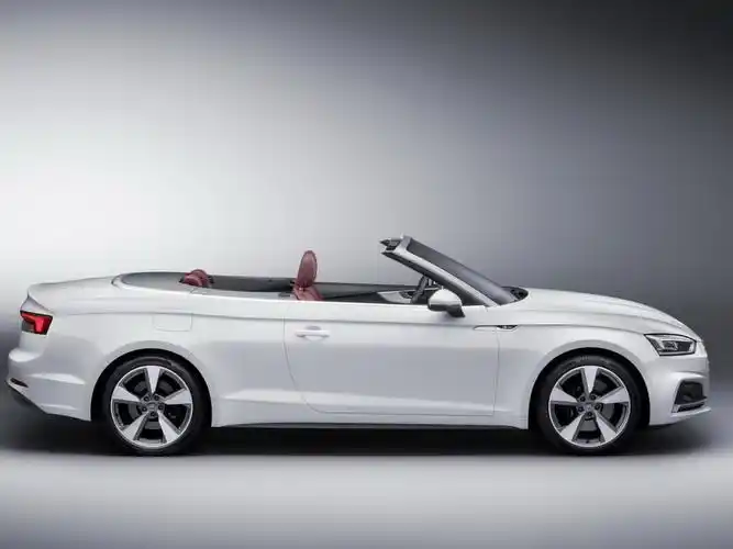 2018款奥迪a5敞篷版官方图