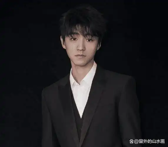 王俊凯荧幕初吻被夺走?